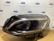 Scheinwerfer links von einem Mercedes B-Klasse