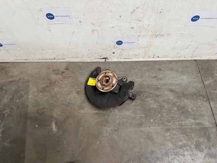 Achsschenkel rechts vorne von einem Mercedes V-Klasse