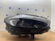 Scheinwerfer rechts von einem Mercedes B-Klasse