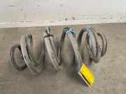 Schraubenfeder hinten von einem Mercedes GLA