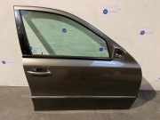 Tür 4-türig rechts vorne von einem Mercedes E-Klasse (963)