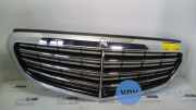 Grill von einem Mercedes E-Klasse