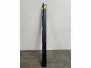 Schwelle links von einem Mercedes GLB-Klasse (813)