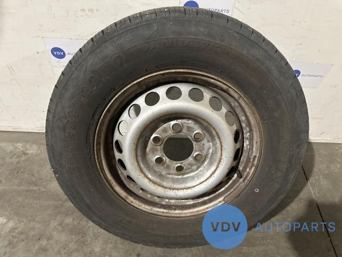 Felge von einem Mercedes Sprinter