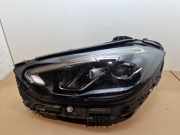 Scheinwerfer links von einem Mercedes C-Klasse