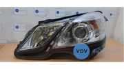 Scheinwerfer links von einem Mercedes E-Klasse