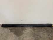 Schwelle links von einem Mercedes C-Klasse (197)