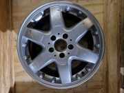 Felge von einem Mercedes ML-Klasse