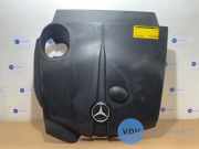 Abdeckblech Motor von einem Mercedes CLA