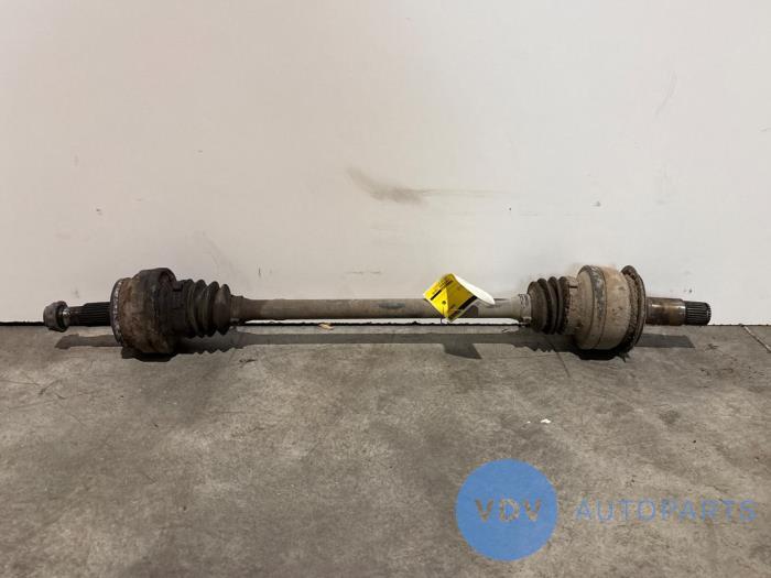 Antriebswelle links hinten von einem Mercedes E-Klasse