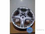 Felge von einem Mercedes R-Klasse