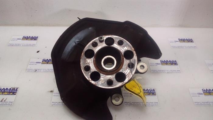 Achsschenkelhalter links vorne von einem Mercedes A-Klasse