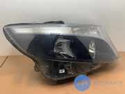 Scheinwerfer rechts von einem Mercedes Vito