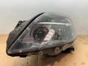 Scheinwerfer links von einem Mercedes B-Klasse