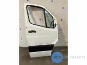 Tür 4-türig rechts vorne von einem Mercedes Sprinter