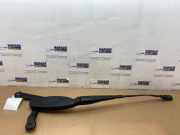 Scheibenwischerarm vorne von einem Mercedes C-Klasse