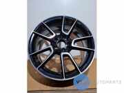 Felge von einem Mercedes C-Klasse