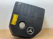Abdeckblech Motor von einem Mercedes A-Klasse