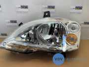 Scheinwerfer links von einem Mercedes Vito