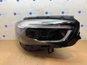 Scheinwerfer rechts von einem Mercedes B-Klasse