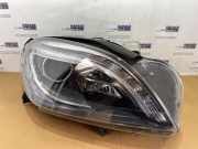 Scheinwerfer rechts von einem Mercedes ML-Klasse