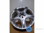 Felge von einem Mercedes R-Klasse