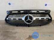 Grill von einem Mercedes GLB-Klasse (149)