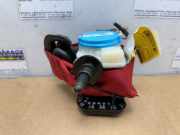 Gurtsrammer links von einem Mercedes CLA