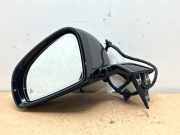 Außenspiegel links von einem Mercedes AMG GT