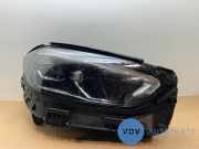 Scheinwerfer rechts von einem Mercedes C-Klasse