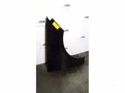 Kotflügel rechts vorne von einem Mercedes ML-Klasse