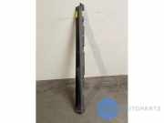 Schwelle rechts von einem Mercedes GLA (787)