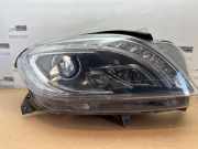 Scheinwerfer rechts von einem Mercedes ML-Klasse