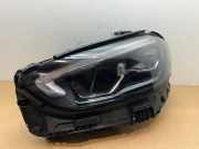 Scheinwerfer links von einem Mercedes C-Klasse