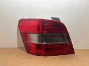 Rücklicht links von einem Mercedes GLK-Klasse