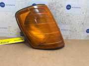 Richtungsanzeiger rechts von einem Mercedes E-Klasse