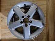 Felge von einem Mercedes B-Klasse