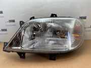 Scheinwerfer links von einem Mercedes Sprinter
