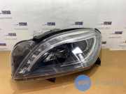 Scheinwerfer links von einem Mercedes ML-Klasse