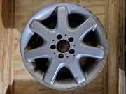 Felge von einem Mercedes ML-Klasse