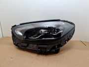 Scheinwerfer links von einem Mercedes C-Klasse