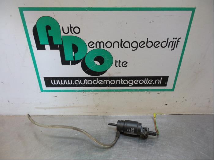 Waschwasserdüse für Scheibenreinigung VW Transporter T4 Kasten 1H5955651 Bild Waschwasserdüse für Scheibenreinigung VW Transporter T4 Kasten 1H5955651