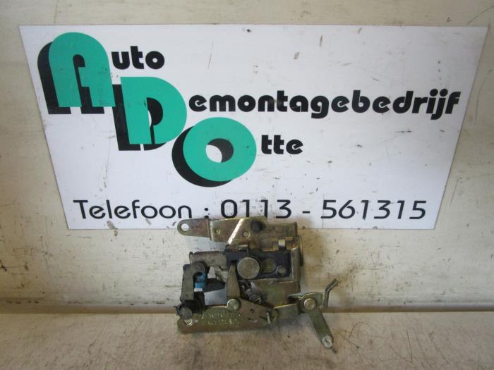 Klappenschlosszug VW Transporter T4 Bus 721843654BC Bild Klappenschlosszug VW Transporter T4 Bus 721843654BC