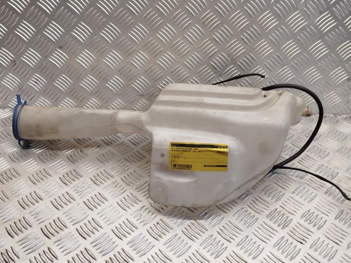 Scheibensprühertank vorne von einem Mercedes Sprinter