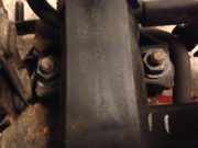 Scheibensprüherpumpe vorne von einem Volkswagen LT