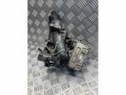 Ölfiltergehäuse von einem Mercedes E-Klasse