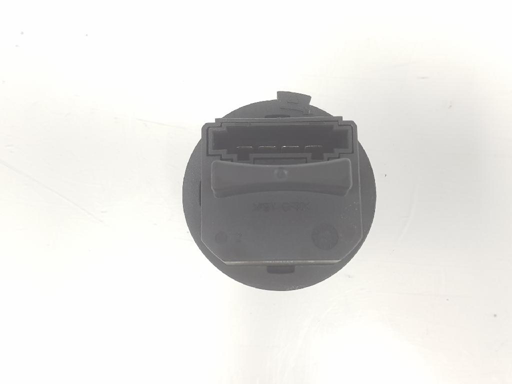 Heizwiderstand A2048707710 Mercedes-Benz C Estate (S204) Kombi 2.2 C-220 CDI 16V BlueEfficiency (OM651.911) 2009