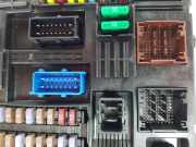 Sicherungskasten RELAIS 9832881080 Citroën C4 Berline (BA/BB/BC) Schrägheck 5-drs ë-C4 50 kWh (ZKX)