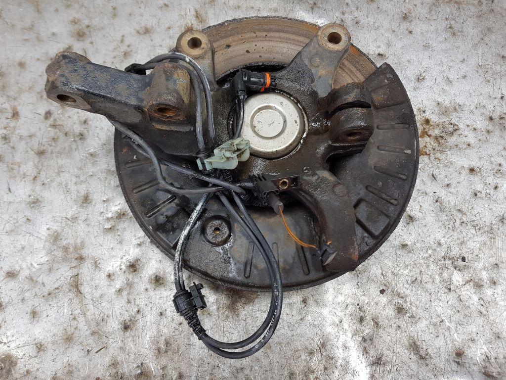 Achsschenkel Rechts Vorne A6393300732 Mercedes-Benz 639 2.2 CDI Trend lang (639.813)