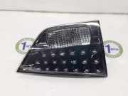 Rücklicht Links In Der Heckklappe 8331A005 Mitsubishi Outlander (CW) SUV 2.0 DI-D 16V 4x2 (BSY) 2007
